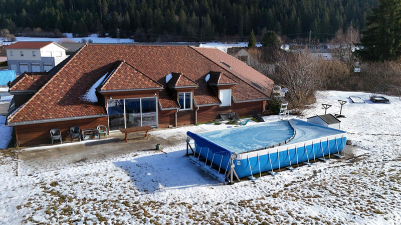 Maison - 206 m² - 5 pièces