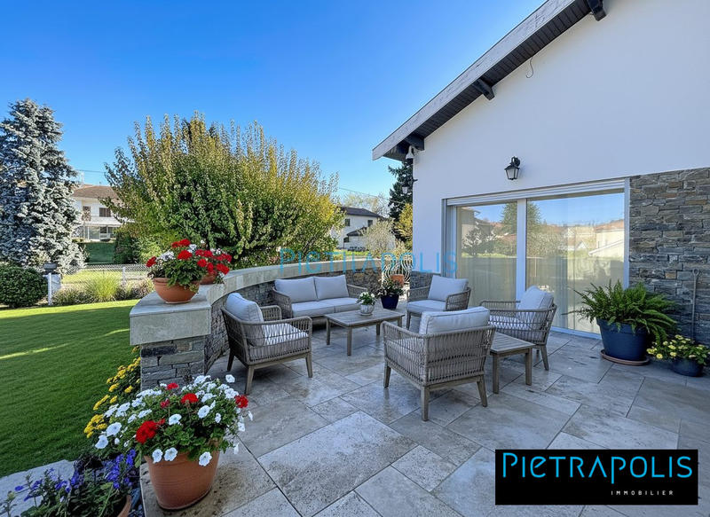 Villa - 390 m² - 14 pièces