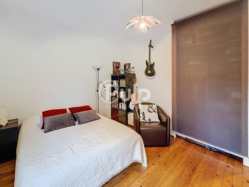 Maison - 200 m² - 6 pièces