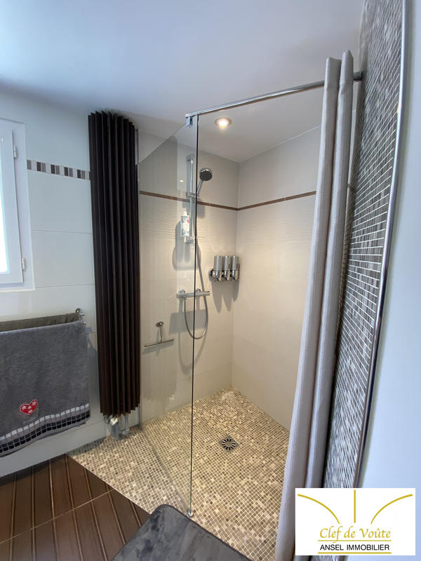 Appartement - 64 m² - 4 pièces