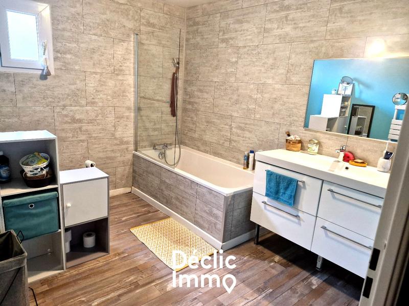 Maison - 102 m² - 6 pièces