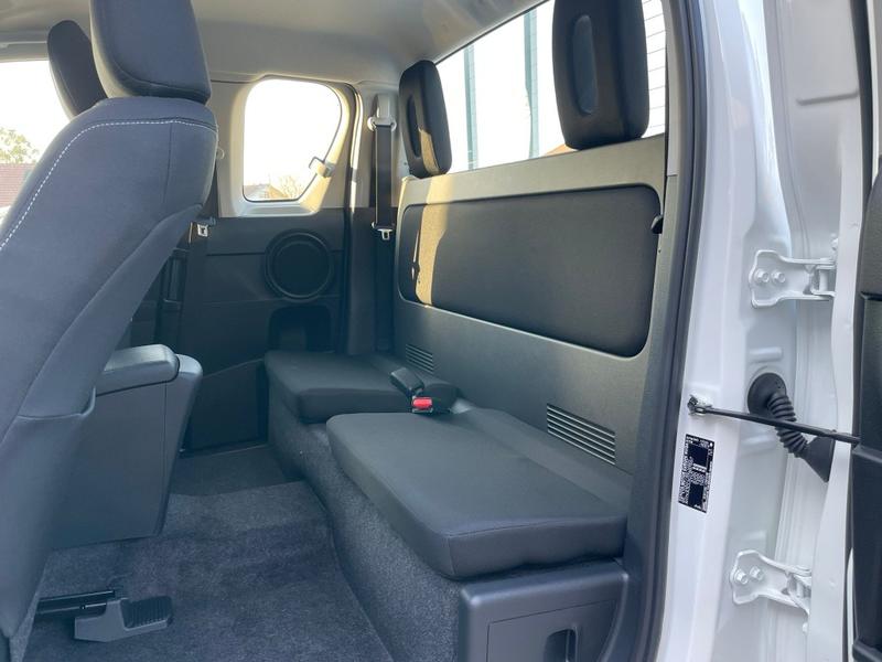 Toyota Hilux X-Tra Cabine 2.8l d-4d 4x4 (My24) Lecap