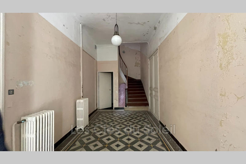 Maison - 357 m² - 14 pièces