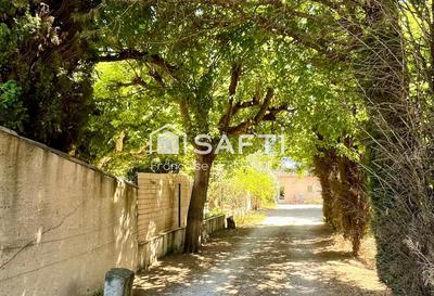 Maison - 465 m² - 22 pièces