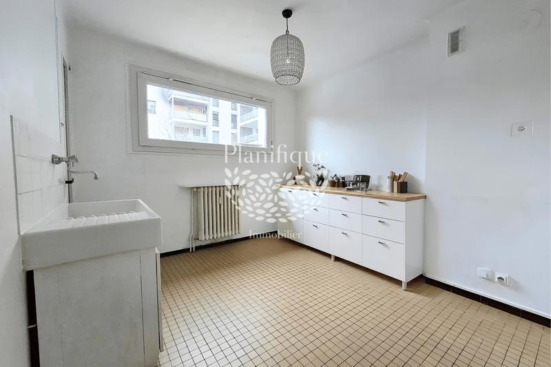 Appartement - 70 m² - 2 pièces