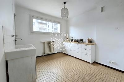 Appartement - 70 m² - 2 pièces