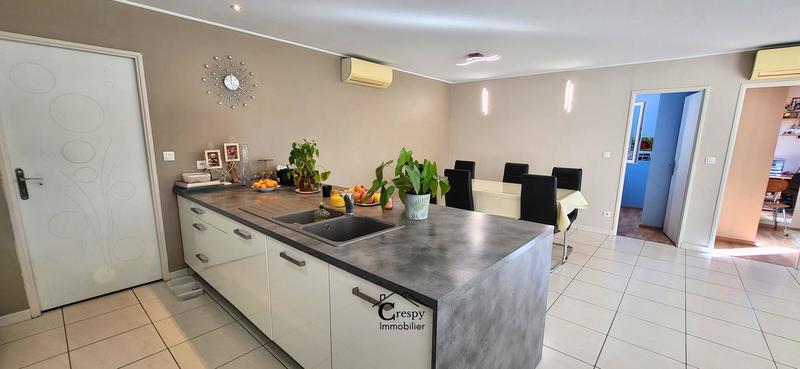 Local commercial - 496 m² - 4 pièces