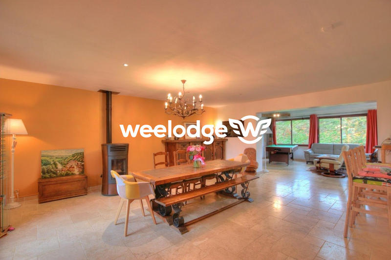 Maison - 140 m² - 7 pièces