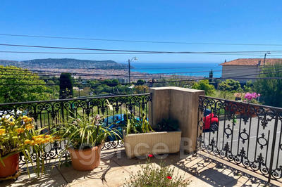 Maison - 159 m² - 6 pièces