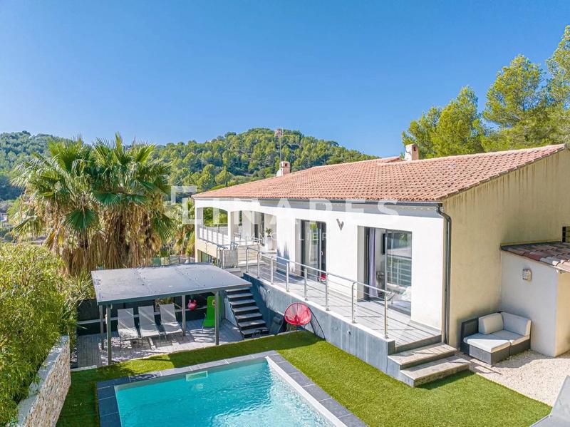 Villa - 145 m² - 5 pièces