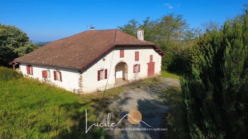 Maison - 137 m² - 5 pièces