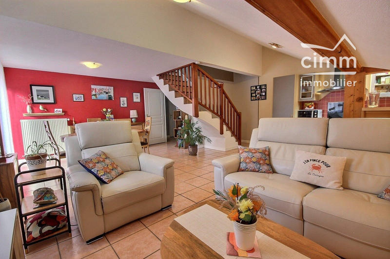 Appartement - 95 m² - 4 pièces