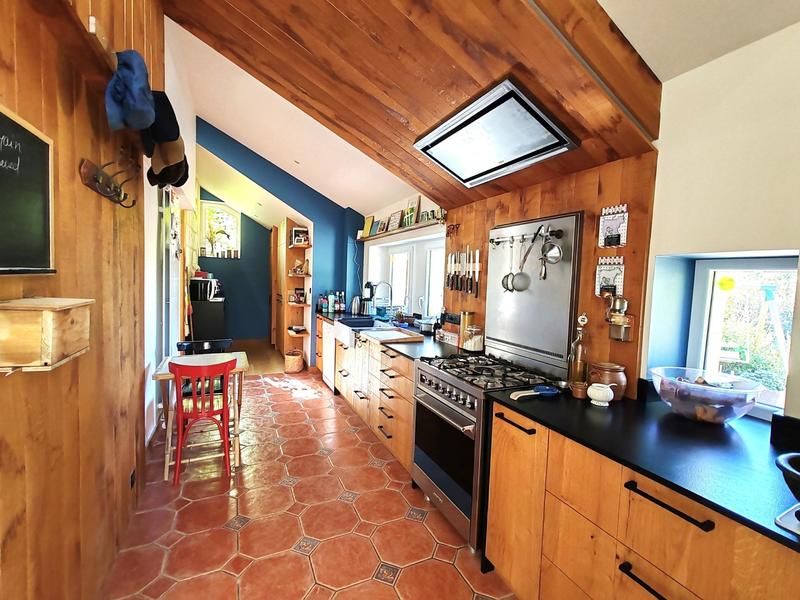 Maison - 200 m² - 8 pièces