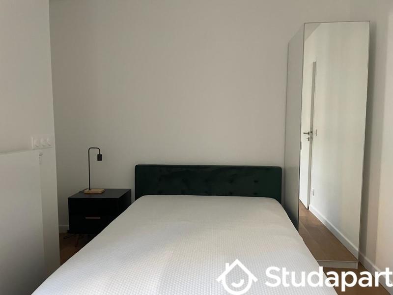 Chambre - 13 m² - 1 pièce