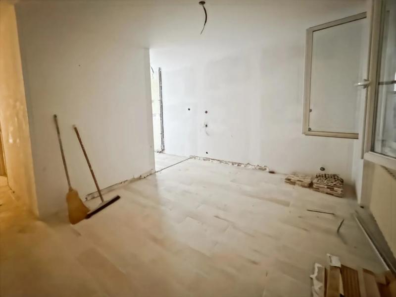 Maison - 182 m² - 8 pièces