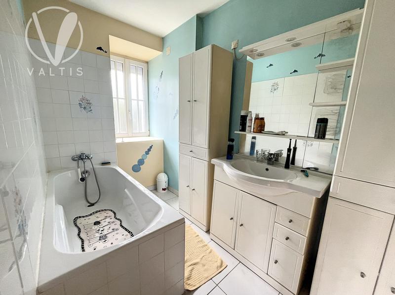 Maison ancienne - 193 m² - 6 pièces