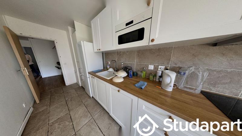 Chambre - 101 m² - 1 pièce