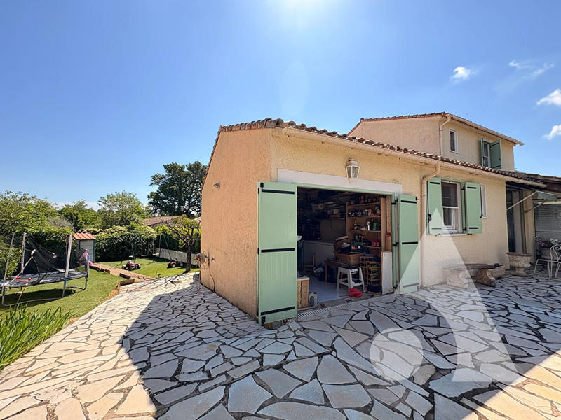 Maison - 115 m² - 6 pièces