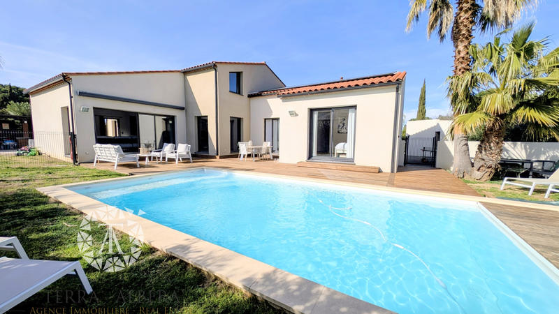 Villa - 209 m² - 7 pièces