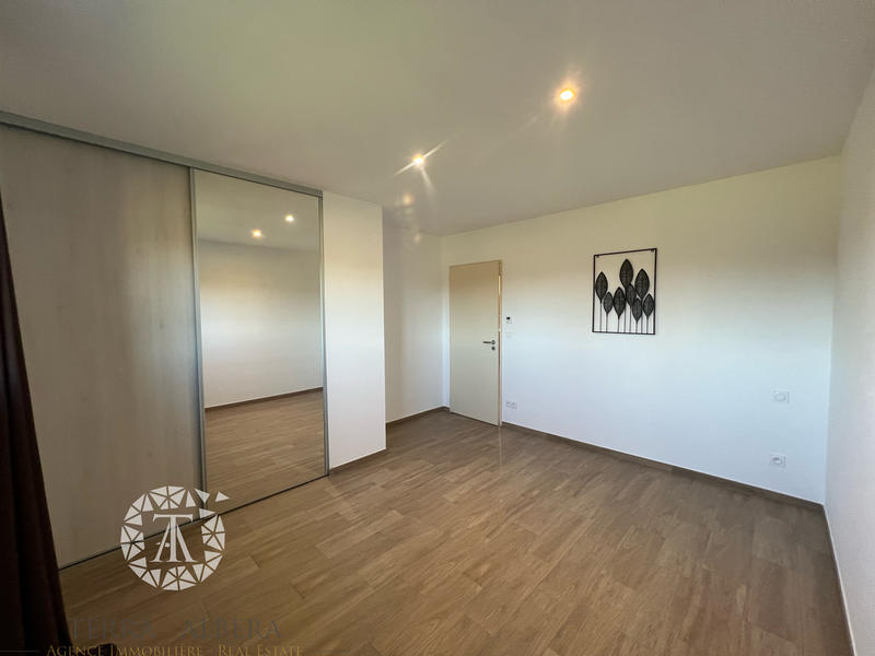 Villa - 140 m² - 6 pièces