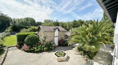 Maison bourgeoise - 400 m² - 10 pièces