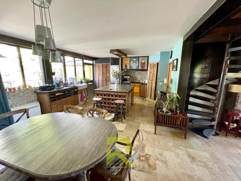 Maison - 135 m² - 4 pièces