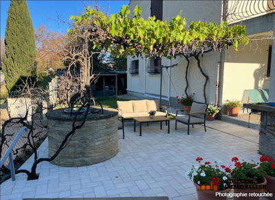 Maison traditionnelle - 160 m² - 7 pièces