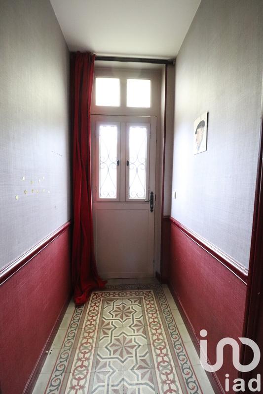 Maison - 220 m² - 11 pièces