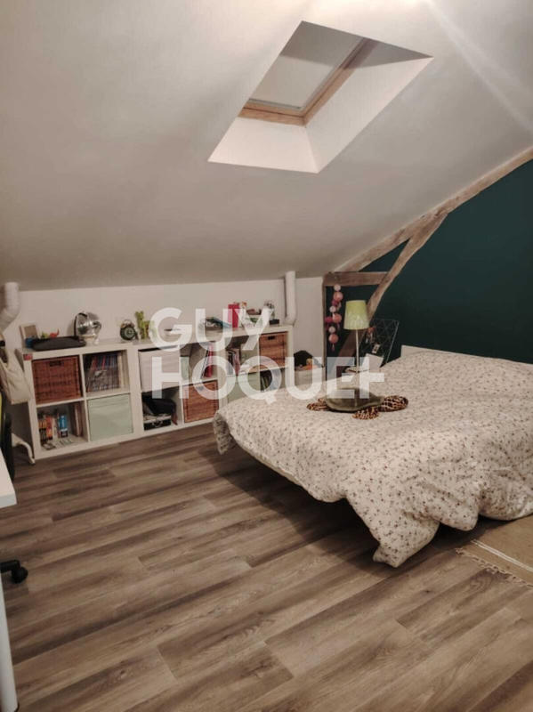 Maison - 280 m² - 6 pièces