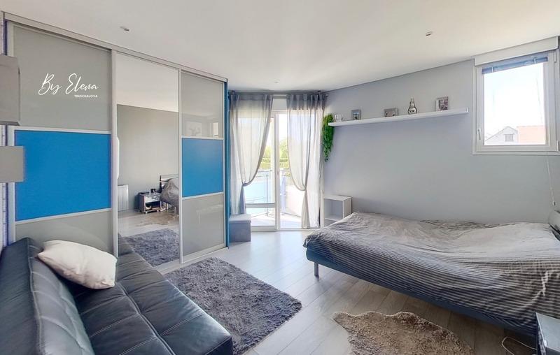 Maison - 245 m² - 7 pièces