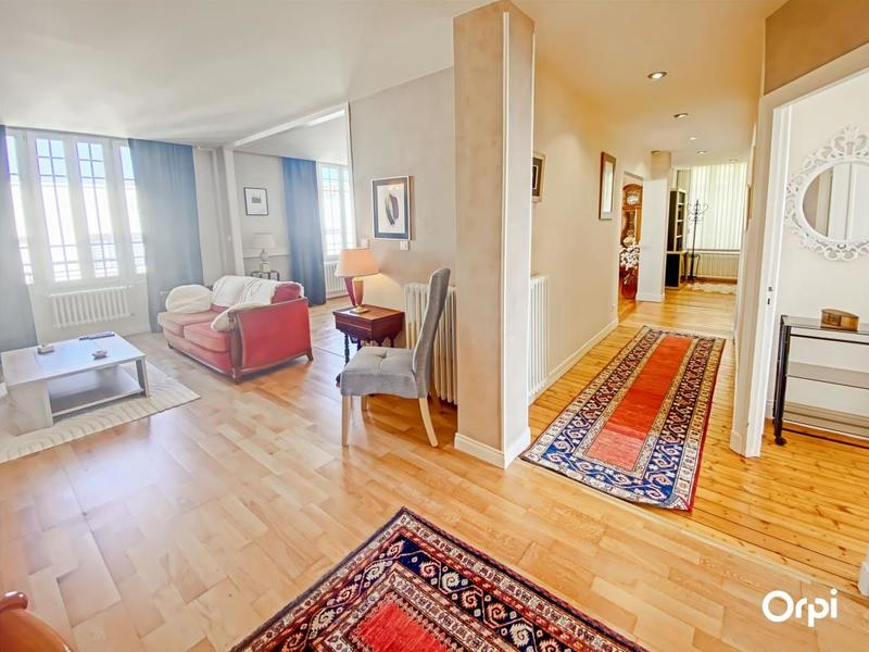 Appartement - 99 m² - 2 pièces