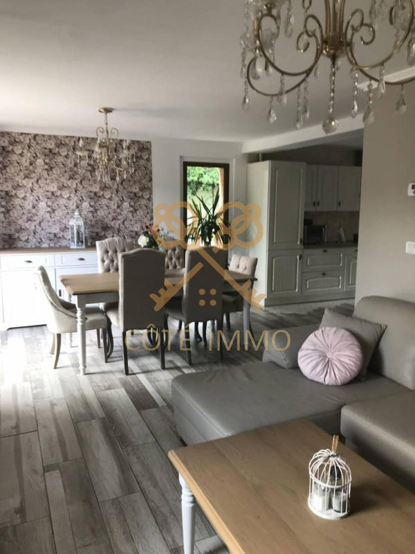 Maison - 90 m² - 6 pièces