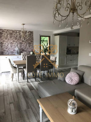 Maison - 90 m² - 6 pièces