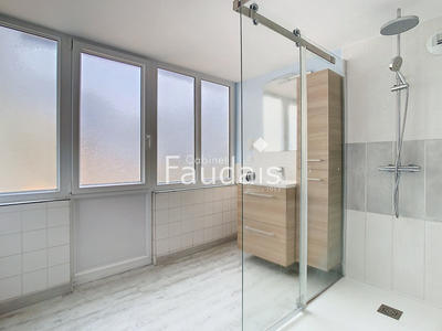 Maison - 98 m² - 4 pièces