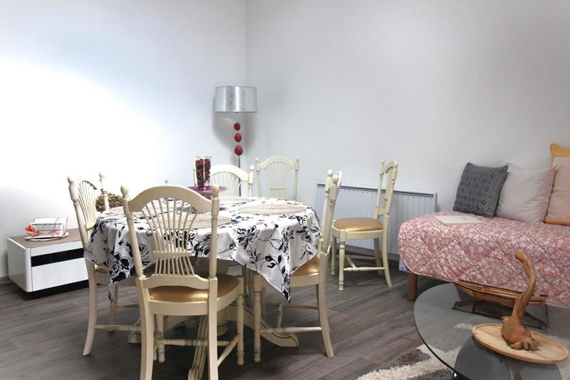 Maison - 197 m² - 10 pièces