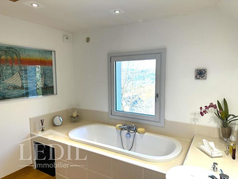 Maison - 160 m² - 5 pièces