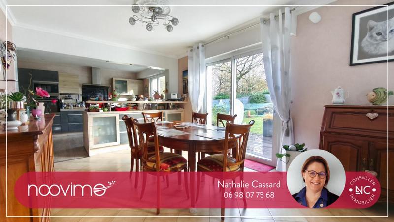 Maison - 233 m² - 8 pièces