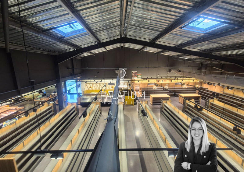 Local commercial - 541 m²