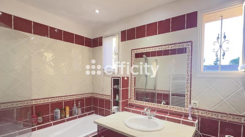 Pavillon - 102 m² - 5 pièces