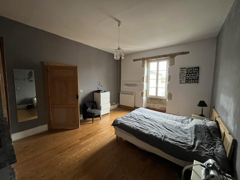 Maison - 259 m² - 9 pièces