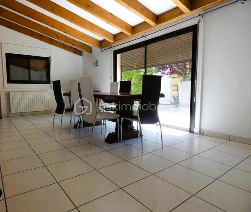 Maison de ville - 159 m² - 11 pièces