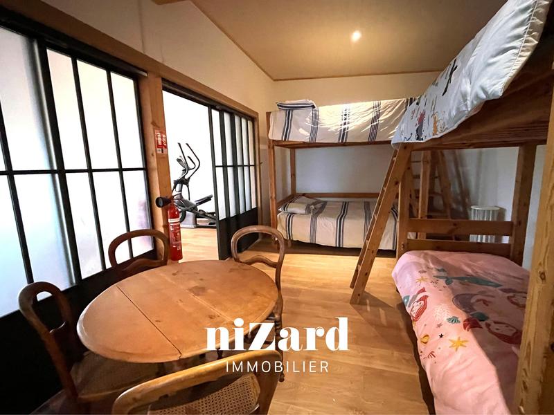 Local commercial - 820 m²