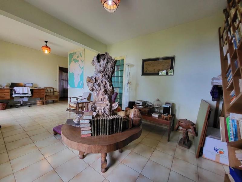 Villa - 292 m² - 9 pièces