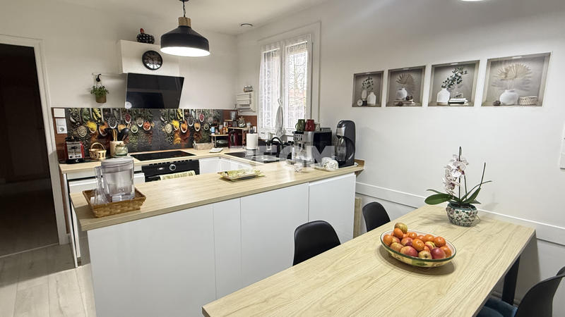 Maison - 95 m² - 4 pièces