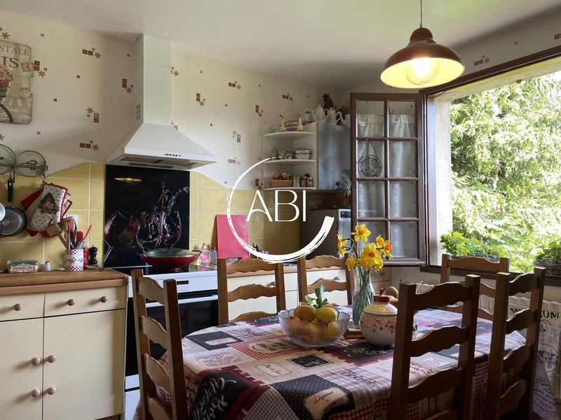 Maison traditionnelle - 130 m² - 6 pièces