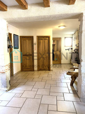 Maison - 200 m² - 5 pièces