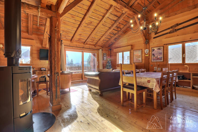 Châlet - 258 m² - 12 pièces