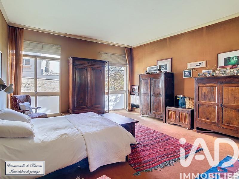 Maison - 278 m² - 9 pièces