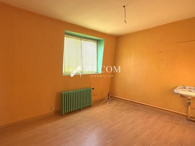 Maison - 97 m² - 5 pièces