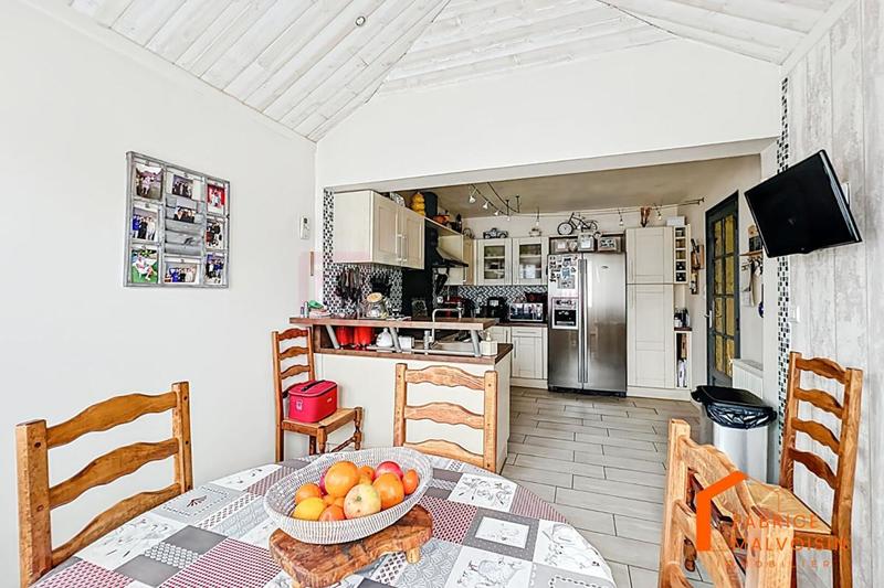 Maison - 177 m² - 7 pièces